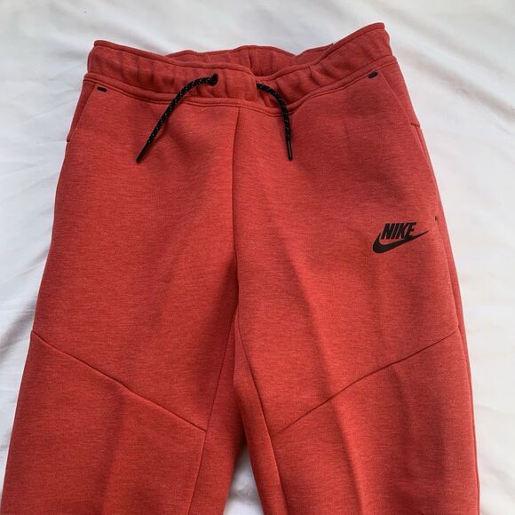 Nike Sportswear Tech Fleece Jogger Pants Boys Youth Size M HV5869 672 NWT - Picture 3 of 10